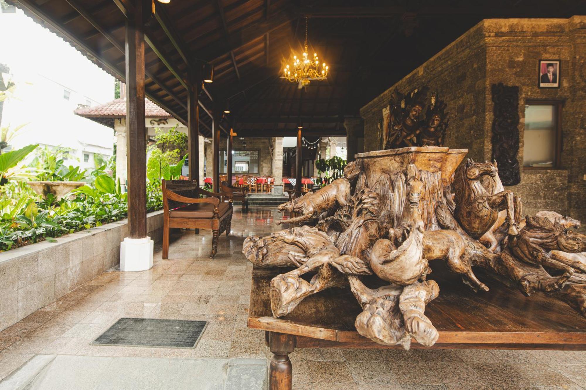 Sari Bunga Hotel Legian Kuta Bali Exterior photo