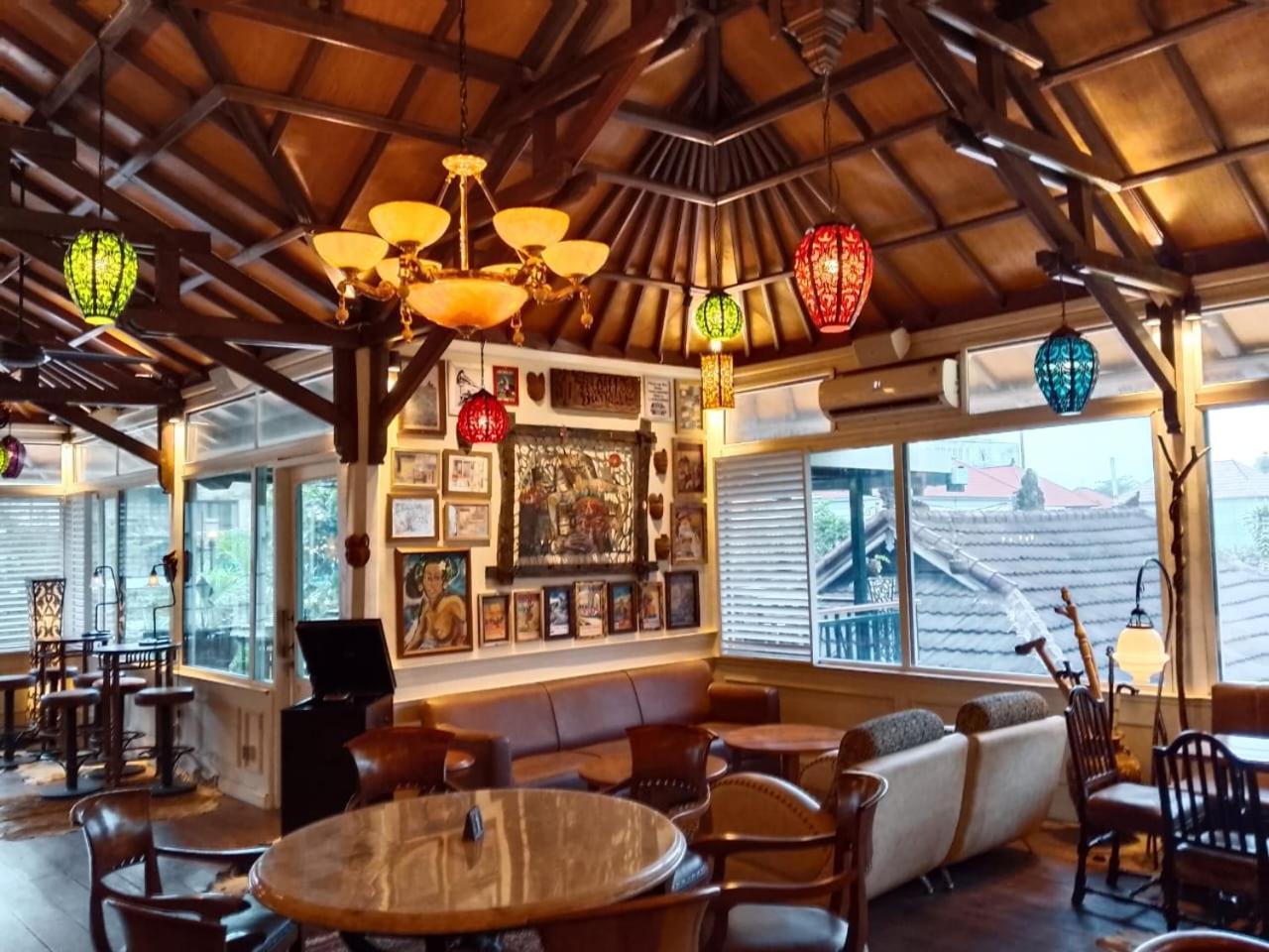 Sari Bunga Hotel Legian Kuta Bali Exterior photo