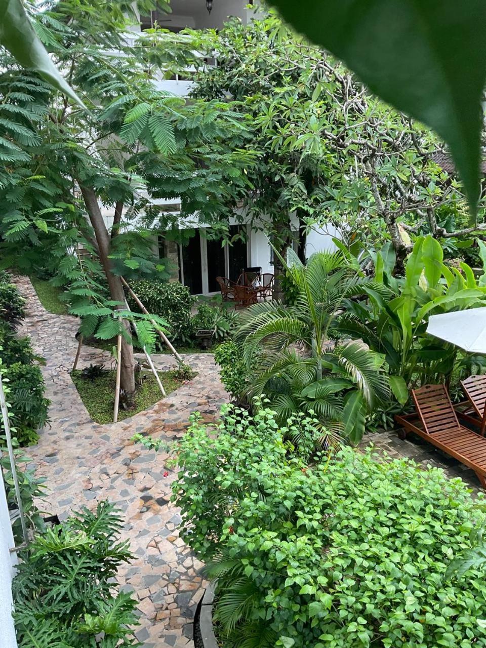Sari Bunga Hotel Legian Kuta Bali Exterior photo